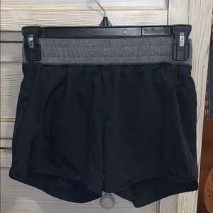 Black Columbia  shorts